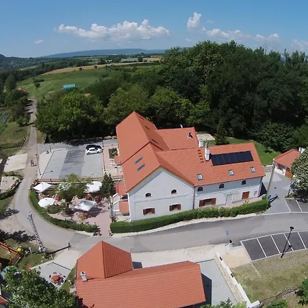 Apartament Eszterhazy Gyulakeszi